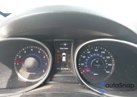 2013 Hyundai Santa Fe Limited z USA, uszkodzony, nr VIN KM8SR4HF2DU004608